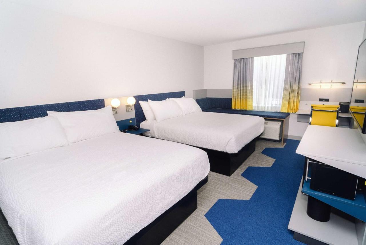 Microtel Inn & Suites By Wyndham Macedon Εξωτερικό φωτογραφία