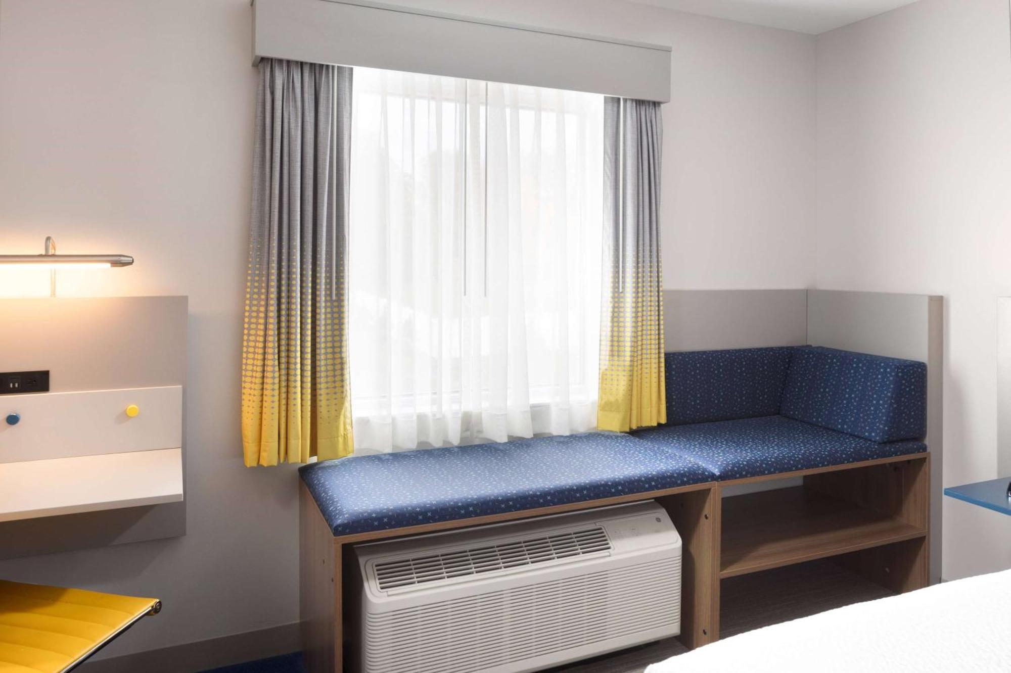 Microtel Inn & Suites By Wyndham Macedon Εξωτερικό φωτογραφία