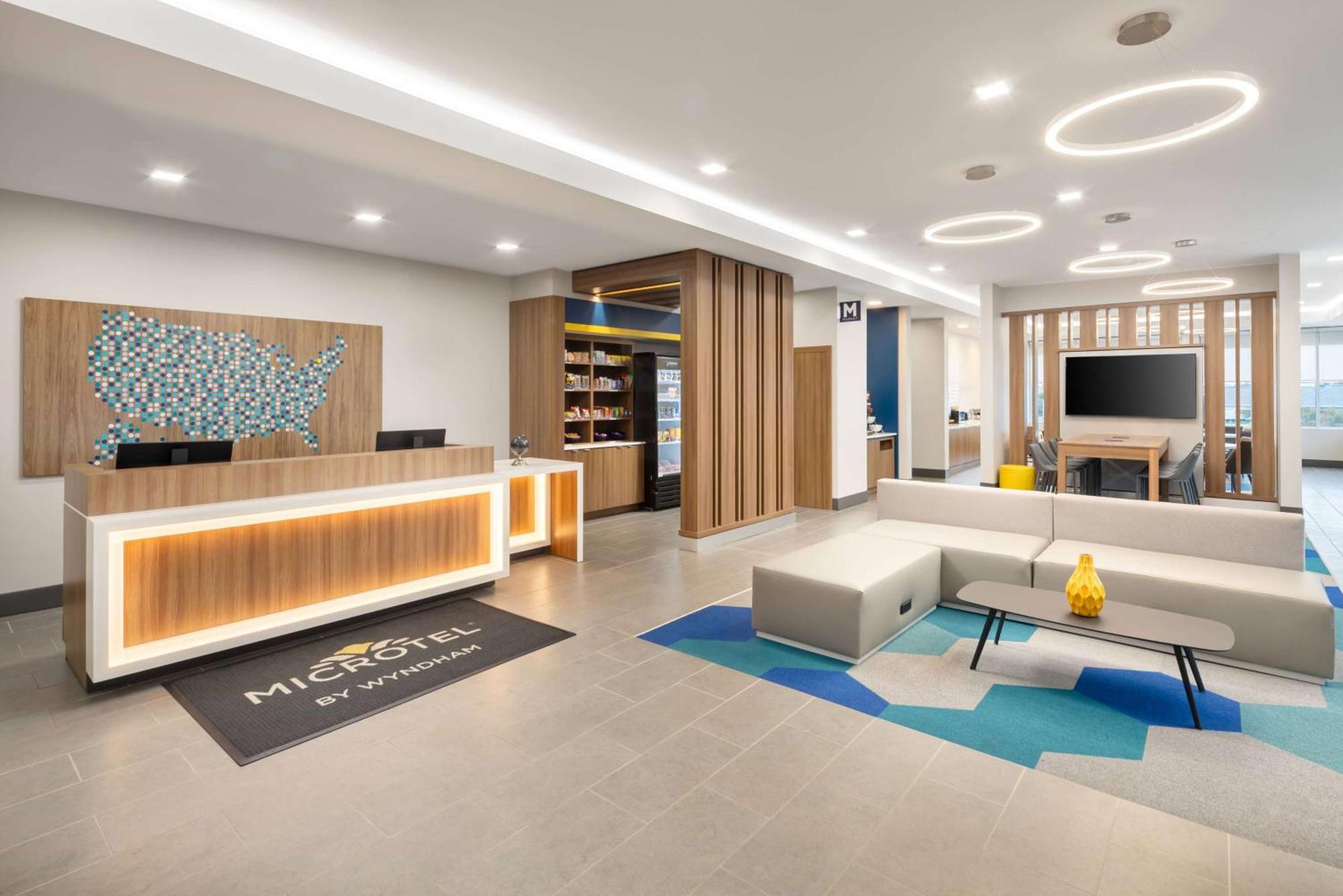 Microtel Inn & Suites By Wyndham Macedon Εξωτερικό φωτογραφία
